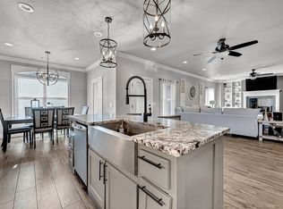 481 Whitcliff Dr, Cave Springs, AR 72718