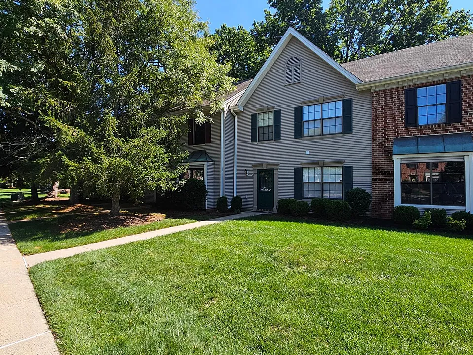 503 Brokaw Ct