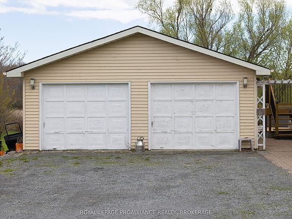 4th image of 706 Spithead Rd