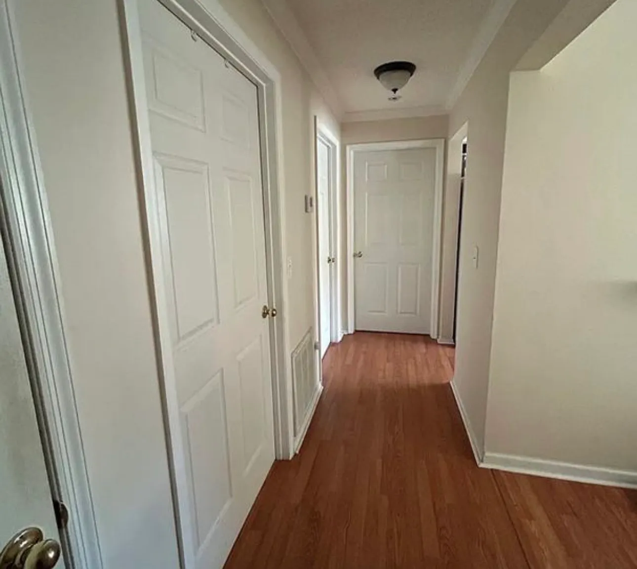 1 bed, 784 sqft, $1,600 — Photo 4