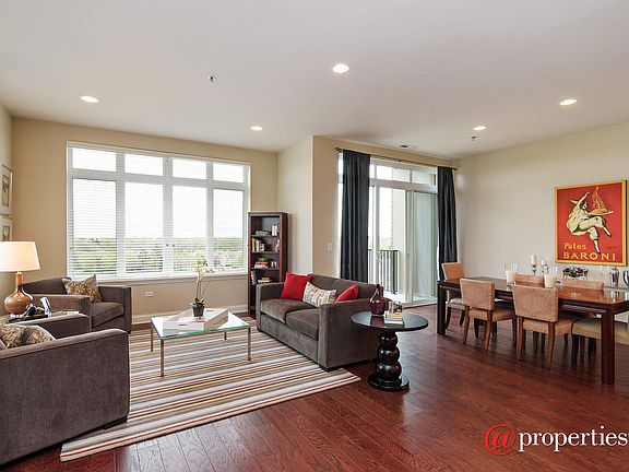 Living Room / Dining Room