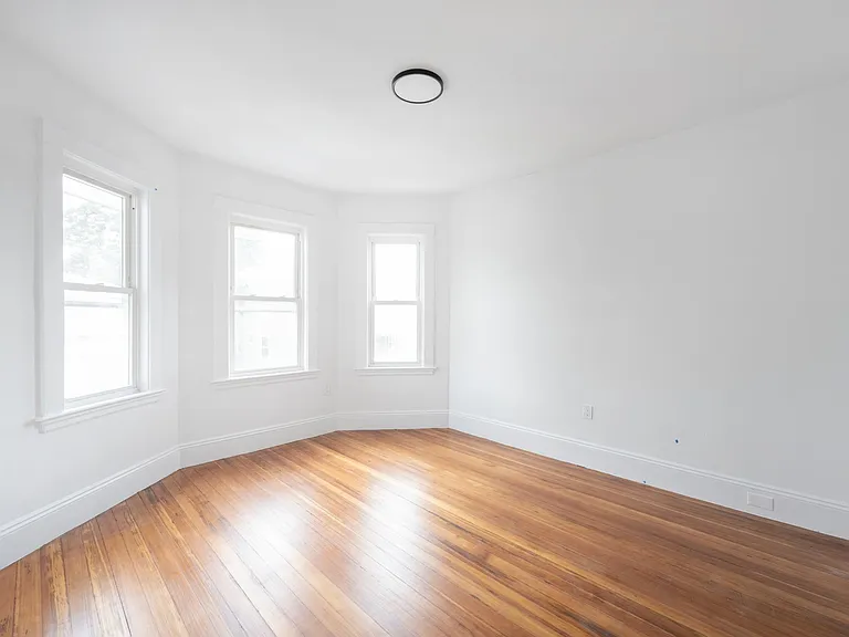 37 Saint Margaret St #2 — Photo 7