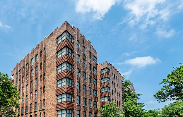 Rented by Revona Properties | media 10