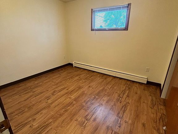 4th image of 132 6th Ave N #2