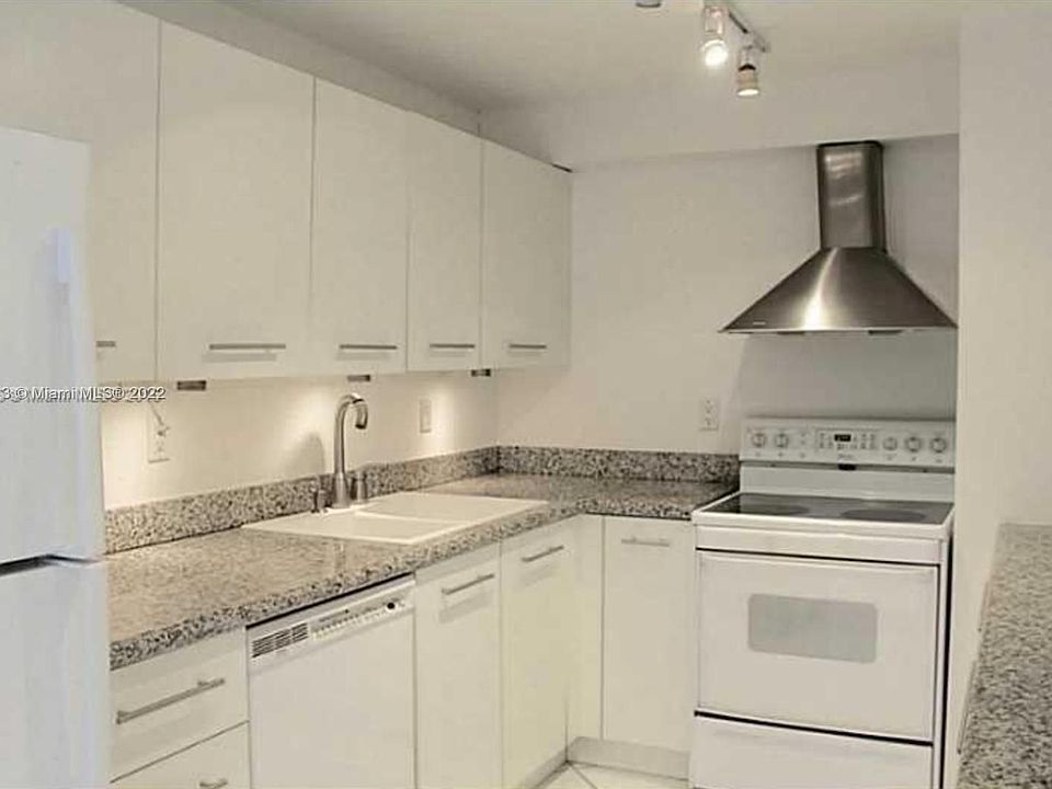 1st image of 780 NE 69th St APT 508