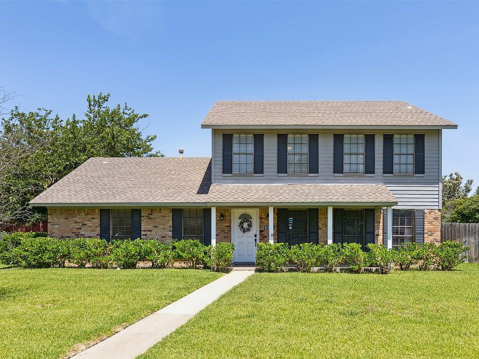 1st image of 1100 Eastview Cir
