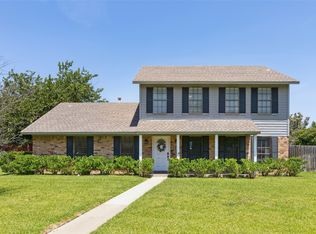 1100 Eastview Cir, Richardson, TX 75081