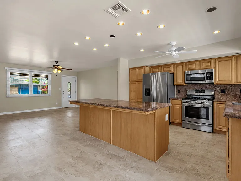 3716 S Country Club Way — Photo 16