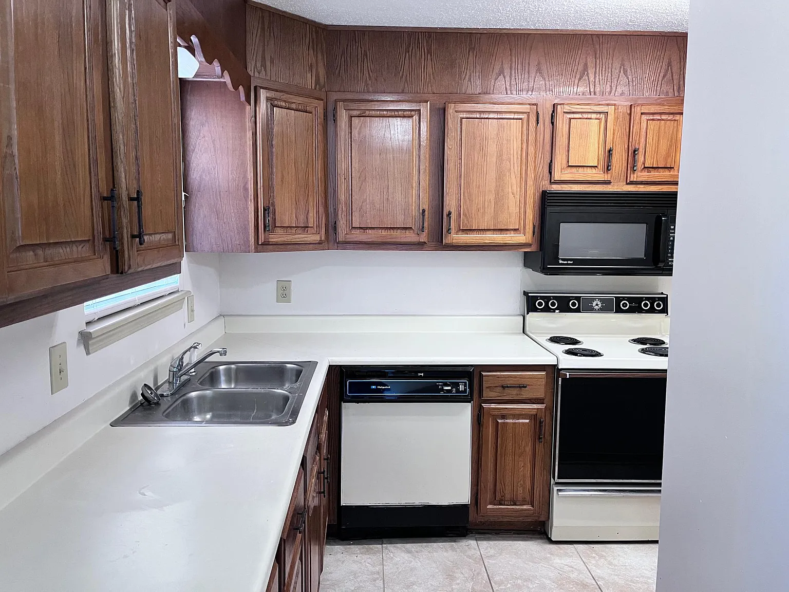 3043 Autumn Pl S — Photo 4