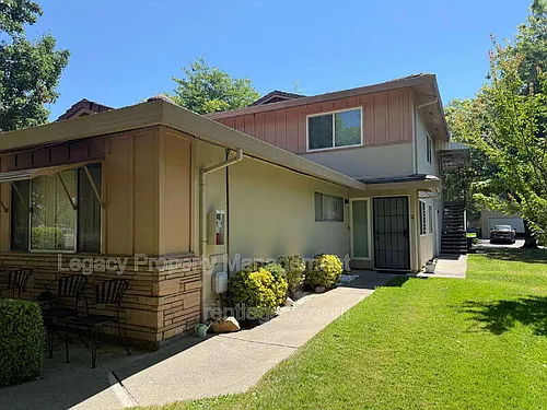 5174 Connecticut Dr #4 Photo 1