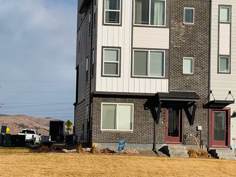 1st image of 14391 Pansy Loop