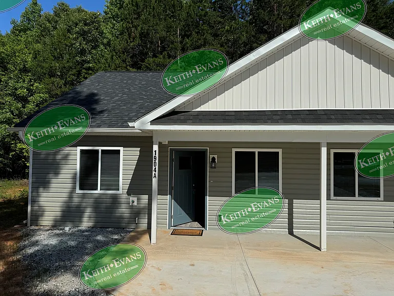 1904 Tamara Way #A — Photo 1