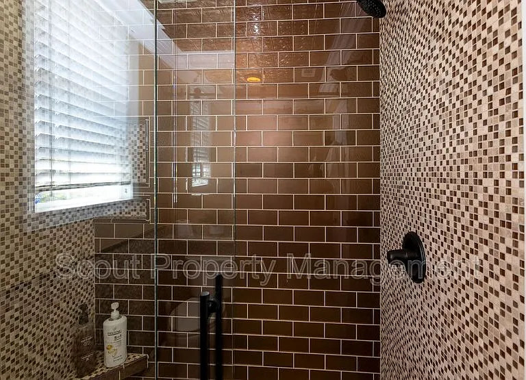 28856 Springfield Pl — Photo 19