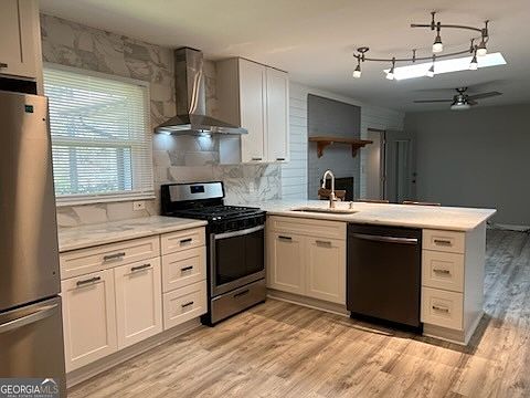 4th image of 3158 Shabromat Way