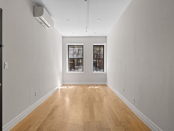 3rd image of 117 W 111th St #A1