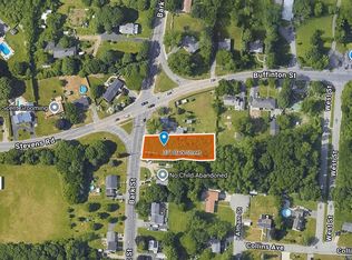 371 Bark St, Swansea, MA 02777