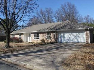 1709 E Edmondson Dr, Sallisaw, OK 74955