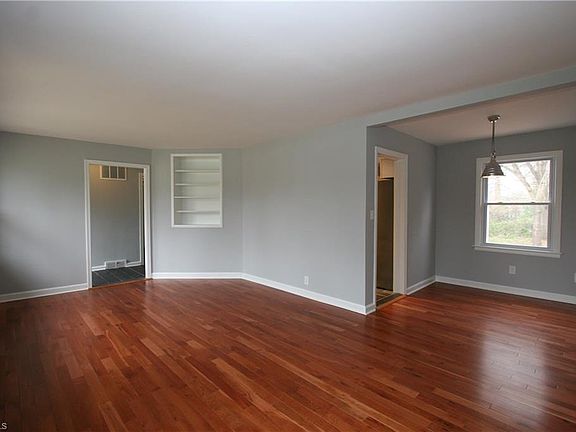 4th image of 2528 Timber Ln
