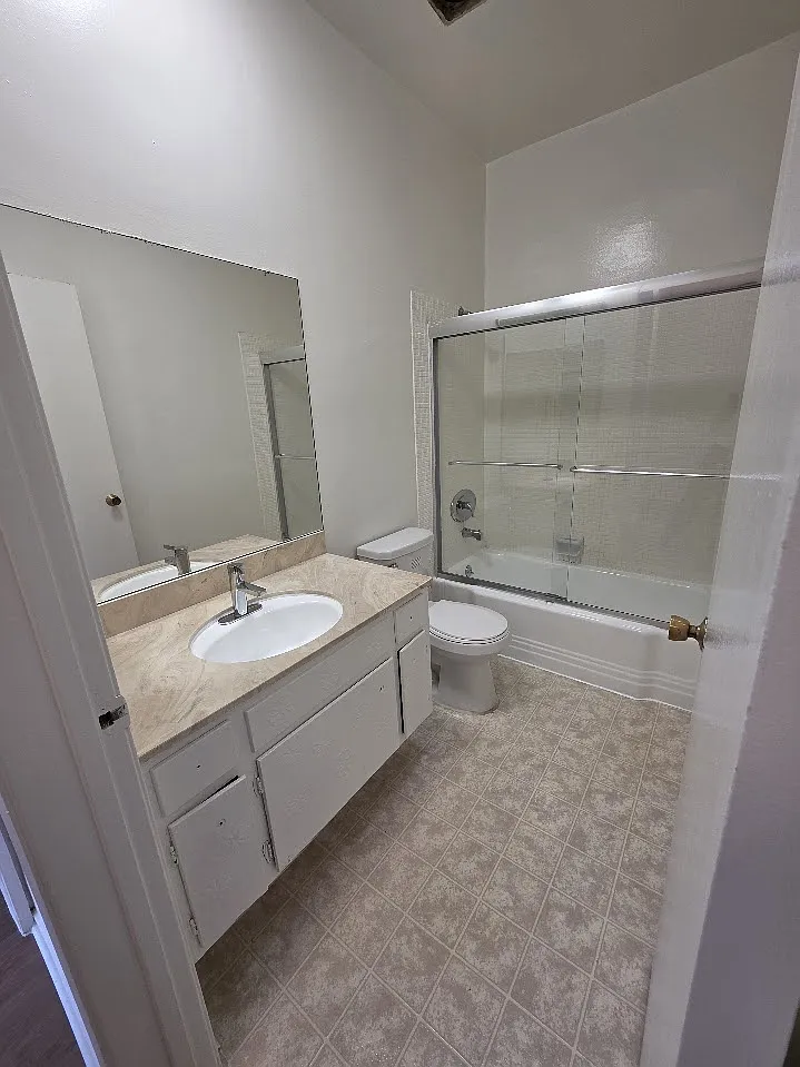 5020 Coldwater Canyon Ave — Photo 2