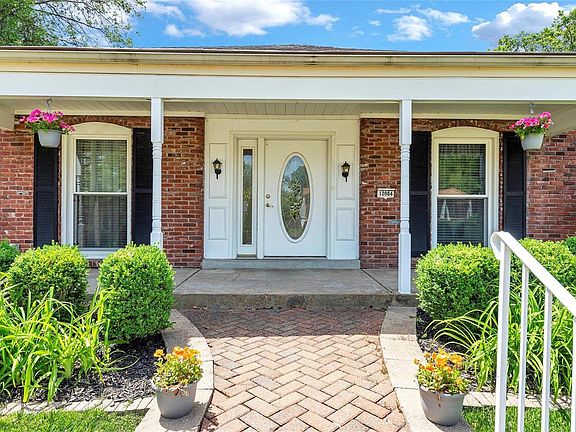 4th image of 12084 Tangletree Dr