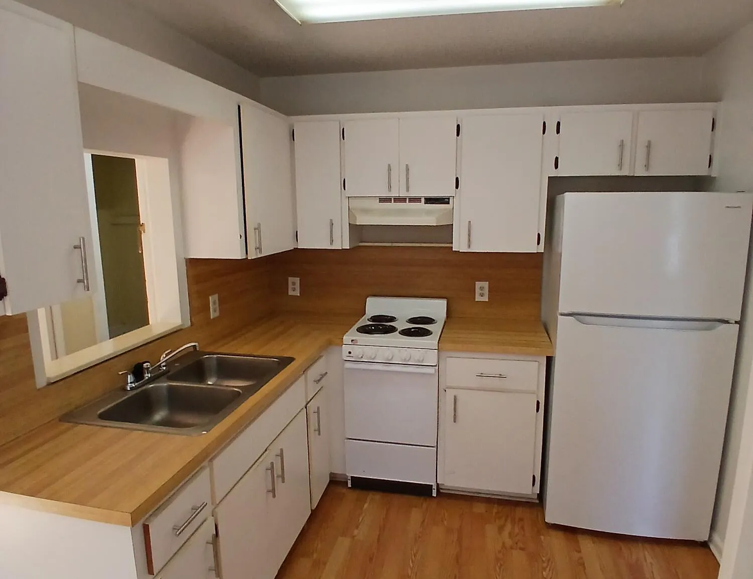 1 bed, 1.0 bath, 2183 sqft, $1,250 — Photo 1