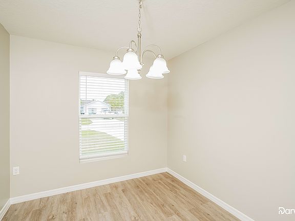 5th image of 973 SE Bayfront Ave