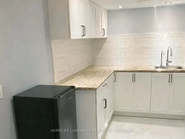 127 Rizal Ave — Photo 40