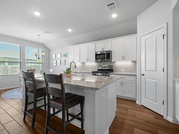 4174 Kingsley Ave, Round Rock, TX 78681