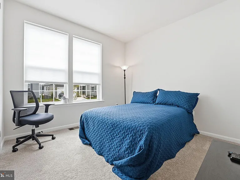615 Clover Ln — Photo 10
