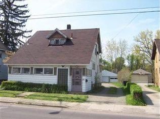 1052 Summit St NW, Warren, OH