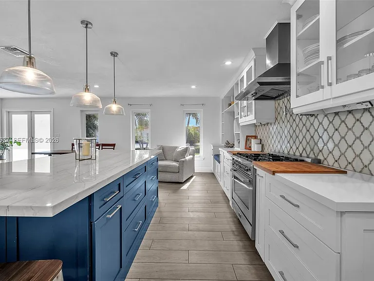 1807 SW 102nd Pl — Photo 18