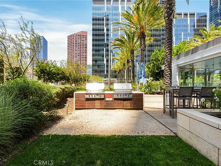 877 Francisco St #717 — Photo 16