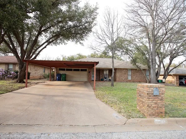 1404 Green St, Graham, TX 76450