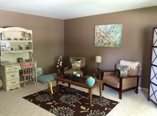 1639 SW Withdean Rd, Topeka, KS 66611