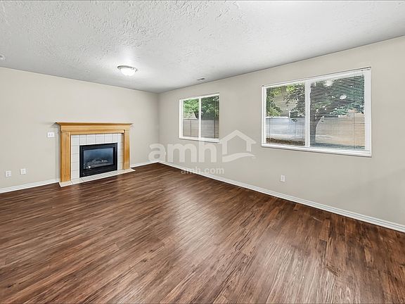 5th image of 308 S 1050 E