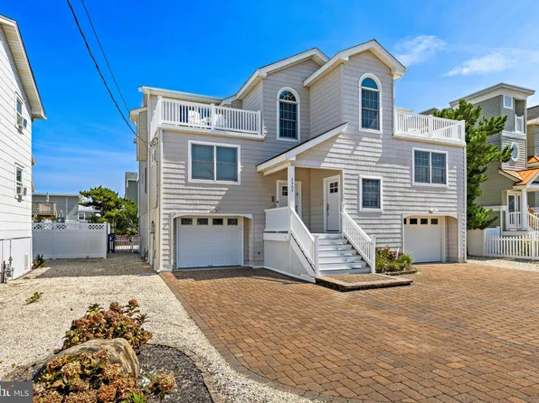 2305 S Bay Ave #B, Beach Haven, NJ 08008