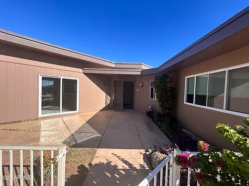 10838 W Thunderbird Blvd Photo 1