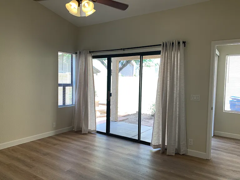 4506 E Amberwood Dr — Photo 11