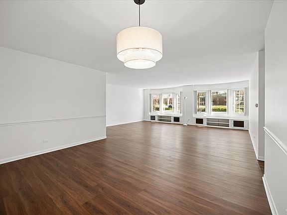 3rd image of 715 Ridge Rd #1BN