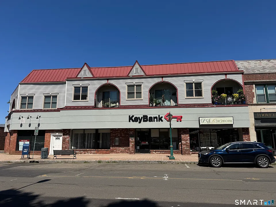 1022 Main St #7