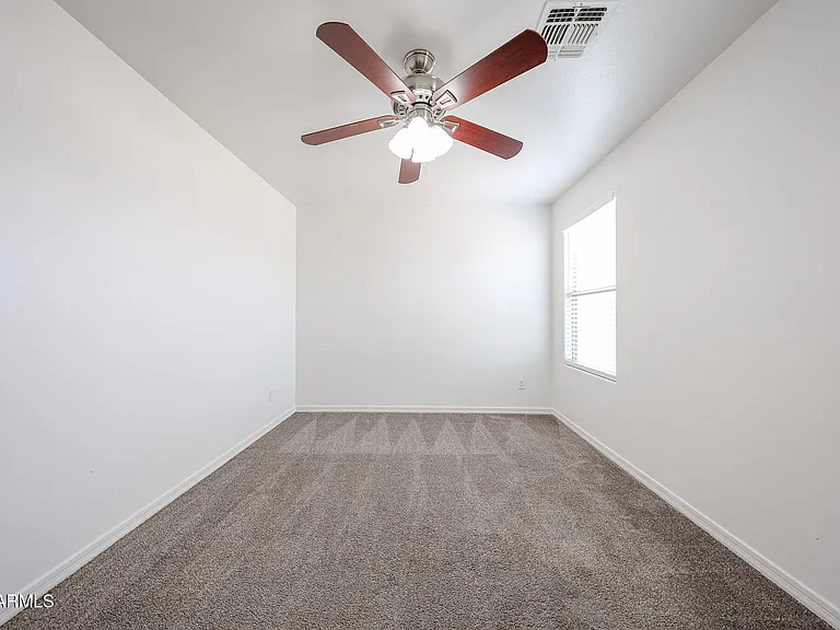 41298 W Parkhill Dr — Photo 33