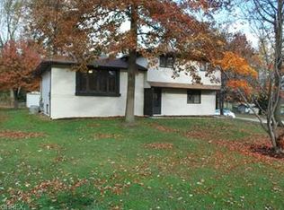 10097 Belmeadow Dr, Twinsburg, OH 44087