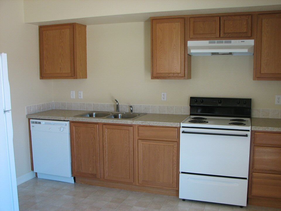 2nd image of 4908 Sir James Ave