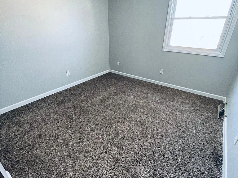 40 W Summerset Ln — Photo 21