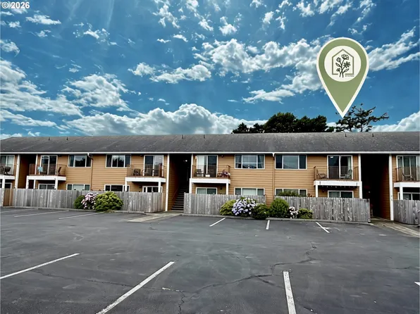 320 Necanicum Dr APT 10, Seaside, OR 97138