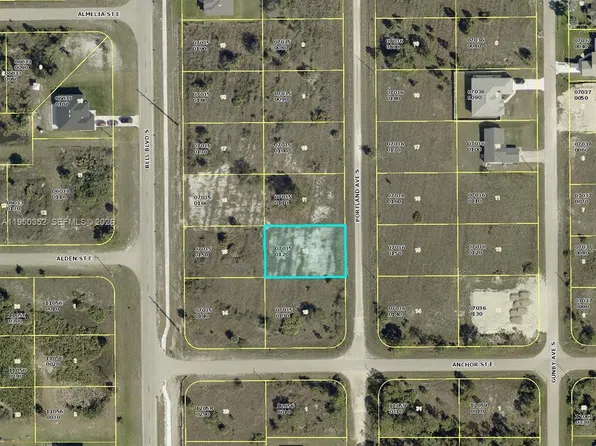 1044 Portland Ave S, Lehigh Acres, FL 33974