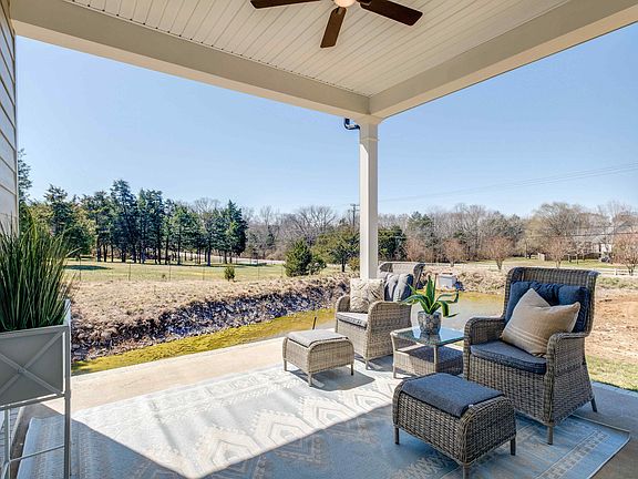 4th image of 3020 Wiltshire Park Pl