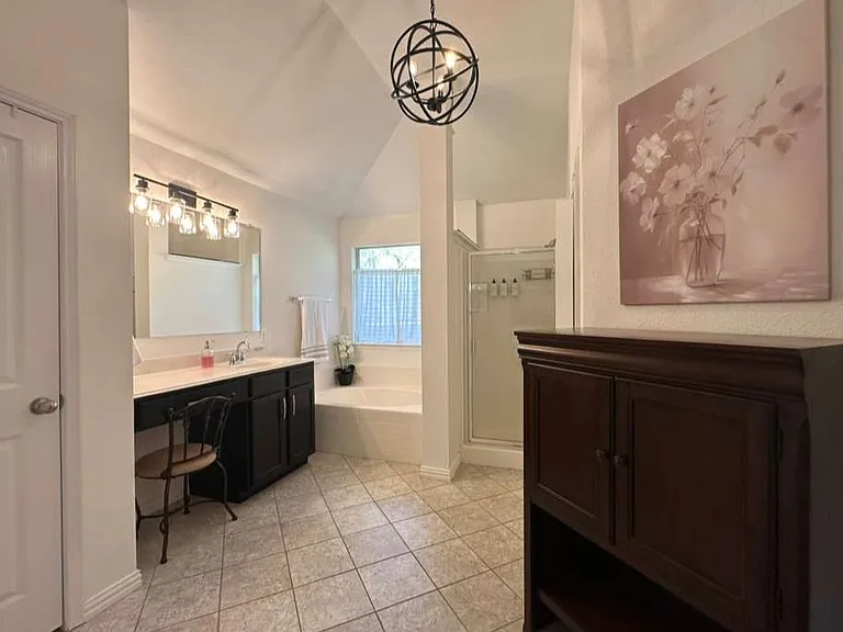 4223 Fall Creek Dr — Photo 27
