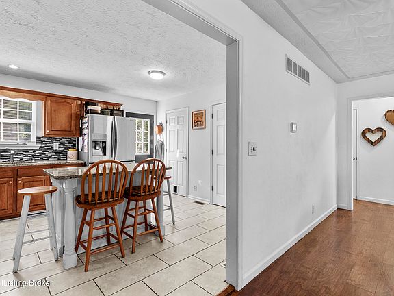5th image of 749 Tindale Dr