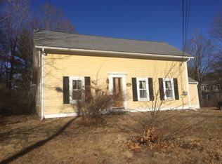 11 Cross St, Southborough, MA 01772